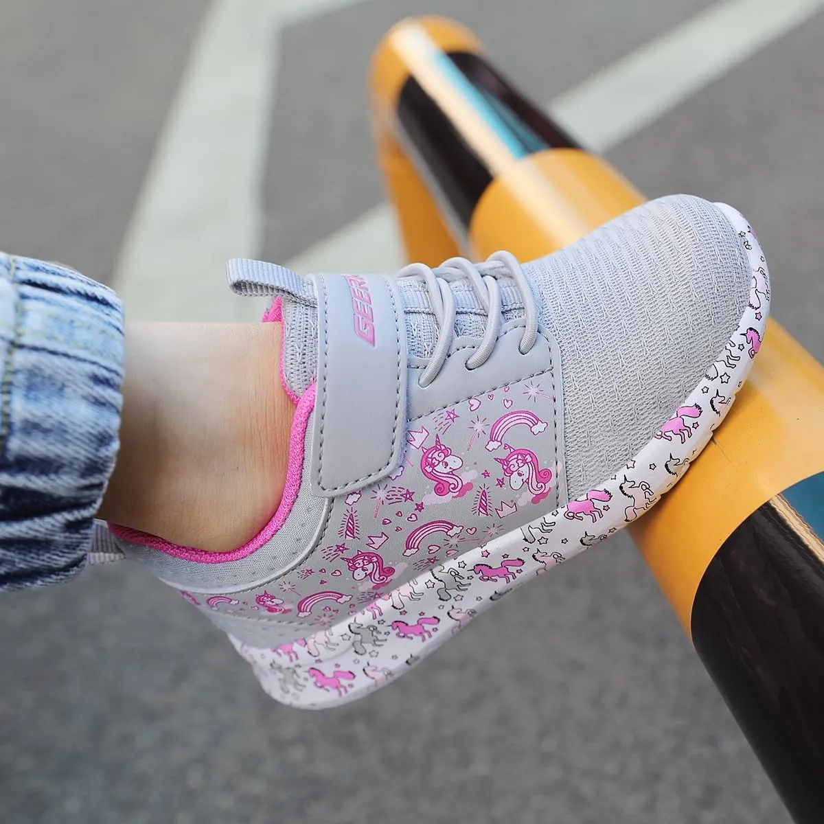 GEERX YUNI Unicorn Girls Shoes Lightweight Breathable Comfortable Sport Walking Athletic Running Tennis Sneakers (Toddler/Little Kid)