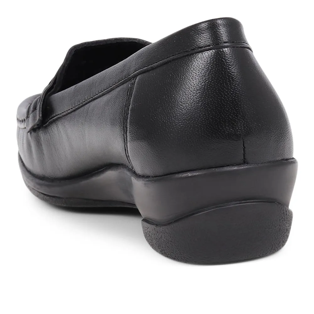 Leather Slip-On Loafers  - NAP38023 / 325 236