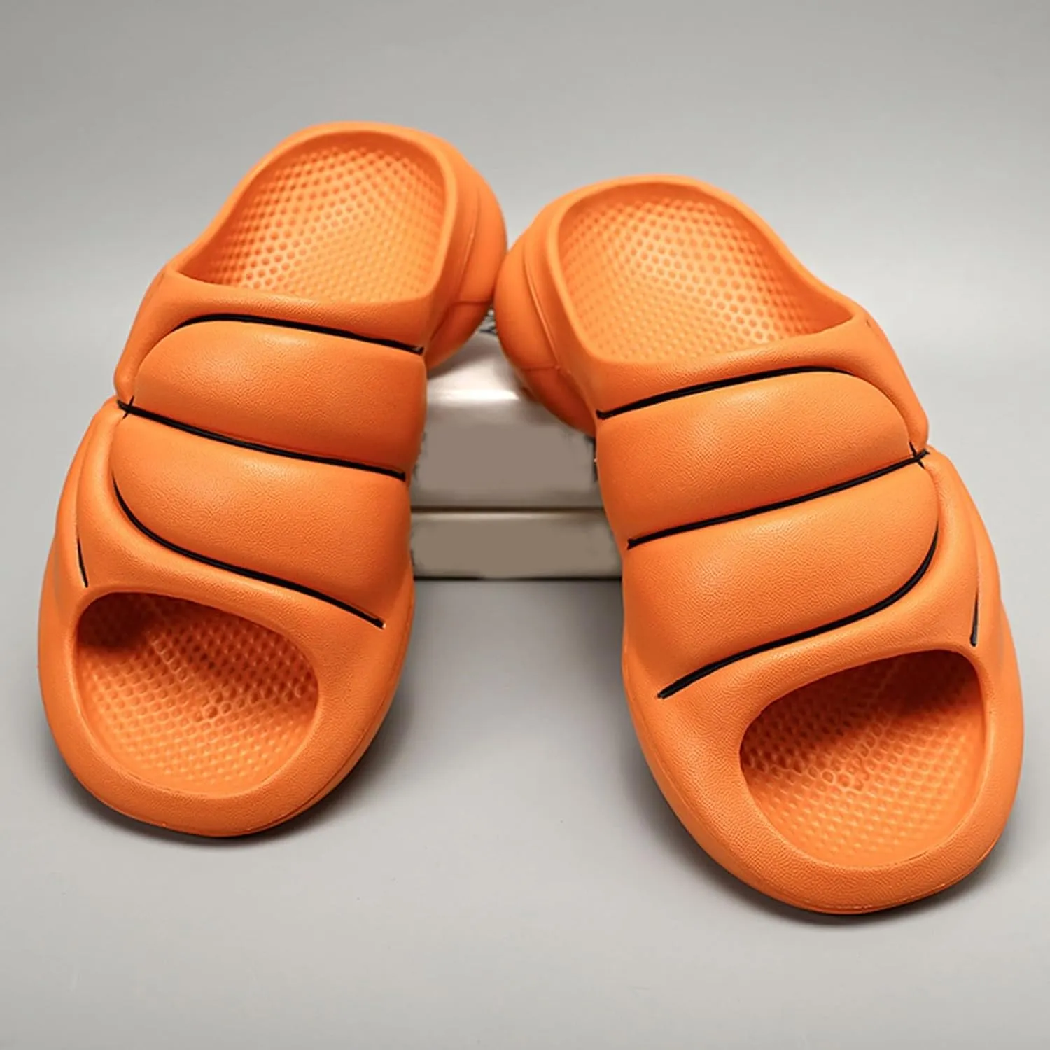 Summer New Men Outwear Slippers for Casual Versatility Thick Bottom Slip Durable Leather Slippers for Men